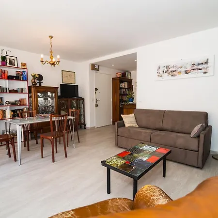Apartment Le Brassens, 3 Chambres Et Balcon Paris